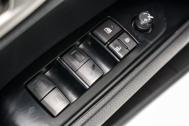 2025 Toyota Camry SE - 23071924 - 22