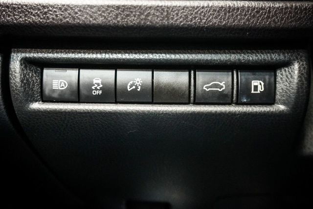 2025 Toyota Camry SE - 23071924 - 23