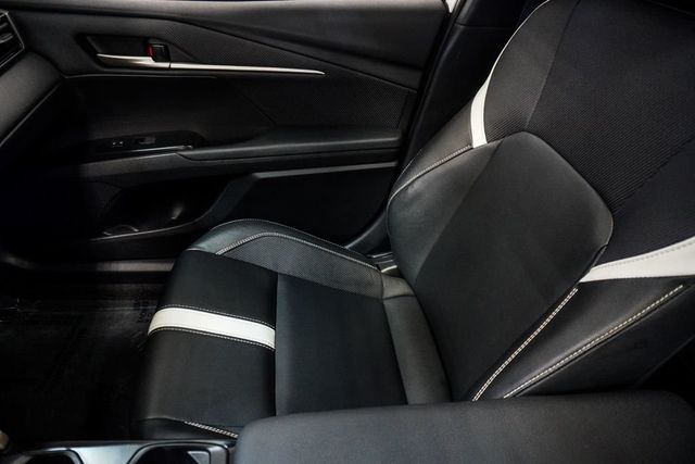 2025 Toyota Camry SE - 23071924 - 28