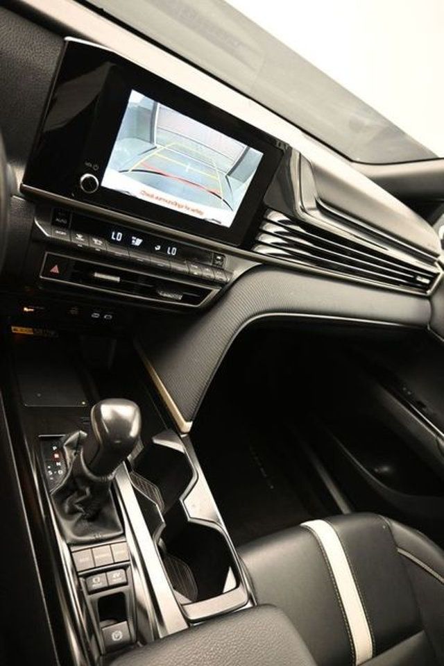 2025 Toyota Camry SE - 23031058 - 16