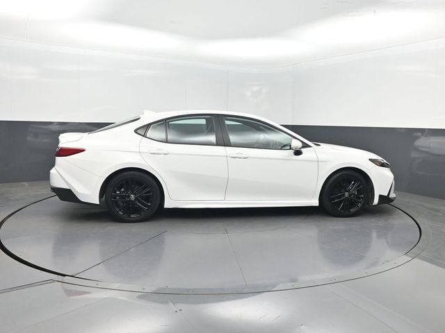 2025 Toyota Camry SE - 23031058 - 32