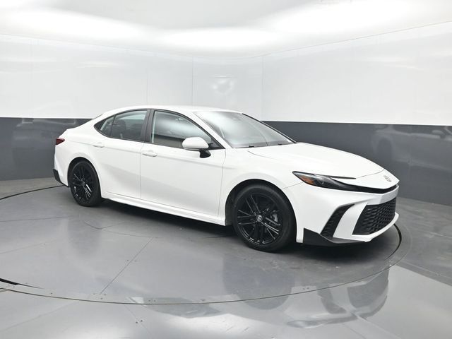 2025 Toyota Camry SE - 23031058 - 33