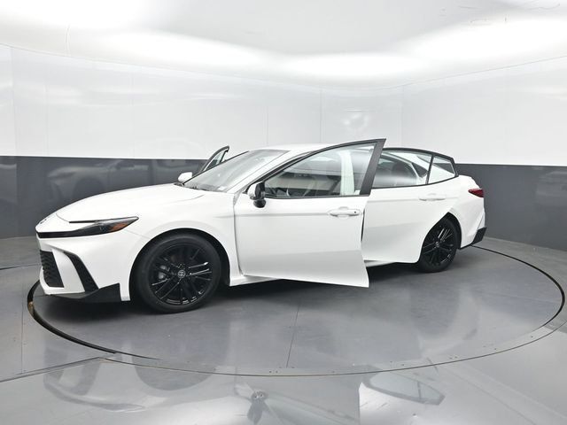 2025 Toyota Camry SE - 23031058 - 35