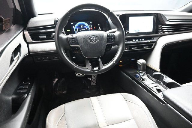 2025 Toyota Camry SE - 23074775 - 11