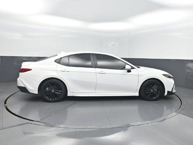 2025 Toyota Camry SE - 23074775 - 28