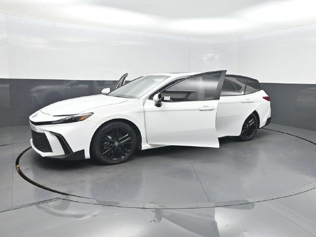 2025 Toyota Camry SE - 23074775 - 31