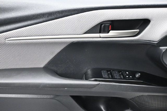 2025 Toyota Camry SE - 23074775 - 6