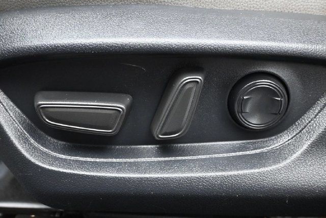 2025 Toyota Camry SE - 23074775 - 7