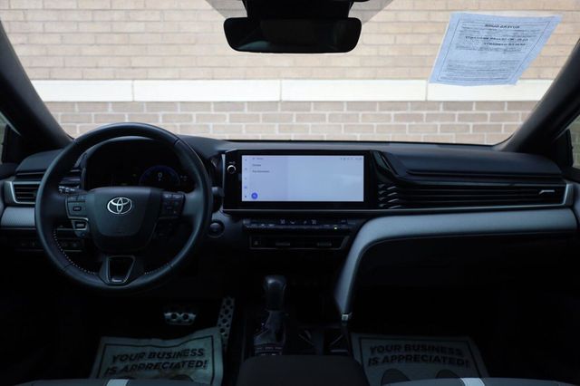2025 Toyota Camry SE - 23087908 - 29