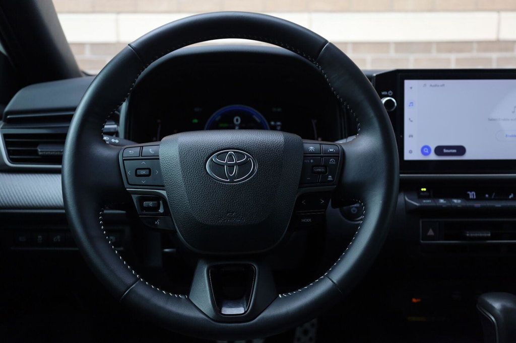 Toyota Camry photo 31