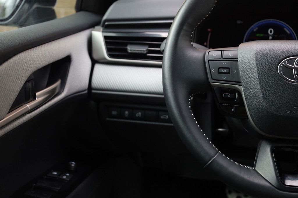 Toyota Camry photo 32