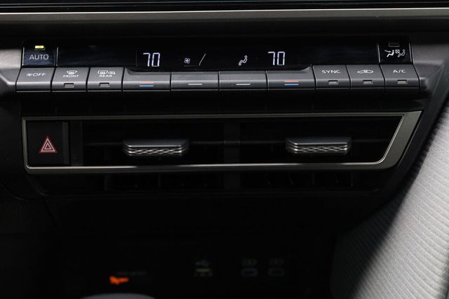 2025 Toyota Camry SE - 23087908 - 42