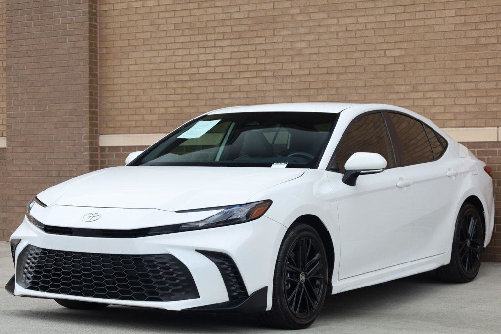 Toyota Camry photo 5