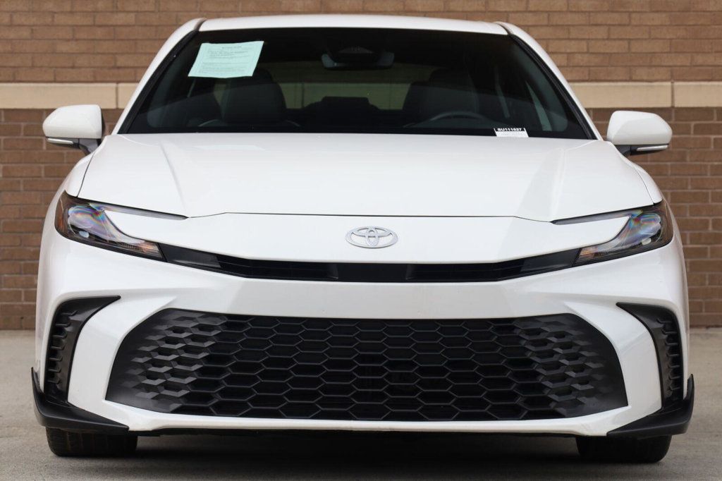 Toyota Camry photo 6