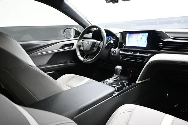 2025 Toyota Camry SE - 23041871 - 16