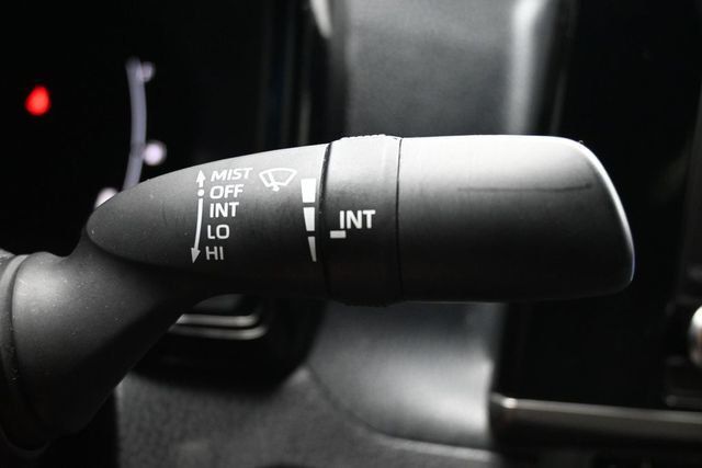 2025 Toyota Camry SE - 23041871 - 23