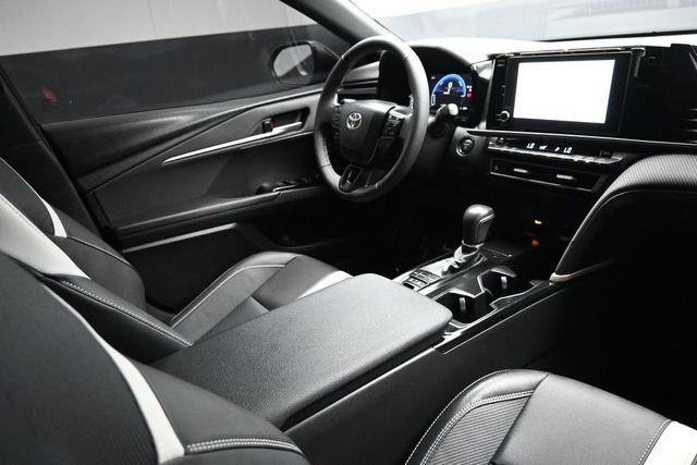 2025 Toyota Camry SE - 23051441 - 16