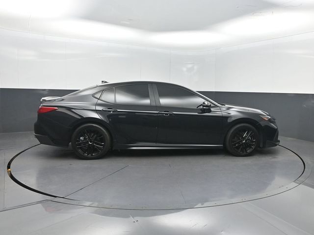 2025 Toyota Camry SE - 23051441 - 32