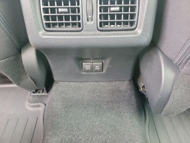 2025 Toyota Camry SE - 22921515 - 9