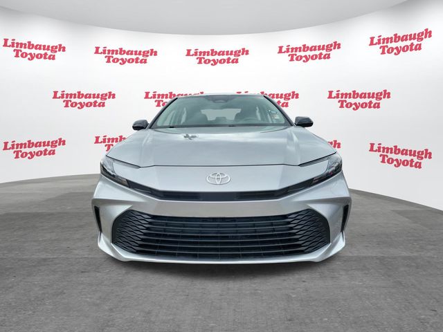 2025 Toyota Camry SE - 22921515 - 19