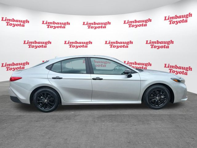 2025 Toyota Camry SE - 22921515 - 21