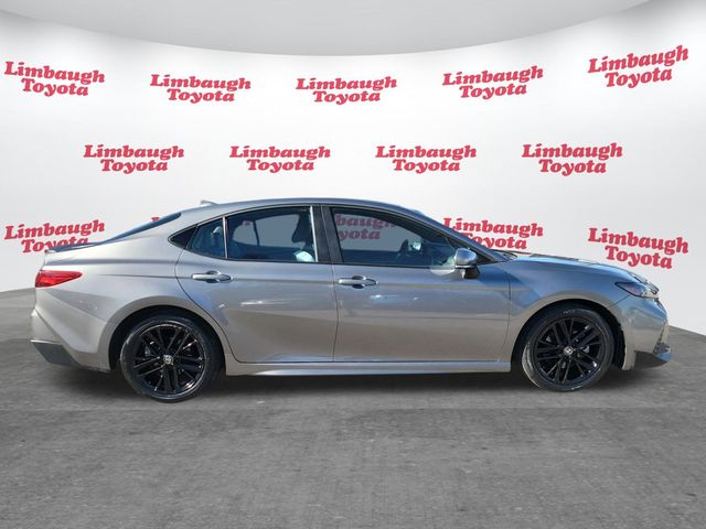 2025 Toyota Camry SE - 22960948 - 21
