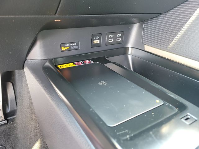 2025 Toyota Camry SE - 23034103 - 10