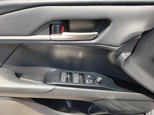2025 Toyota Camry SE - 23034103 - 5