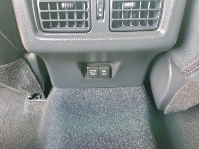 2025 Toyota Camry SE - 23034103 - 7