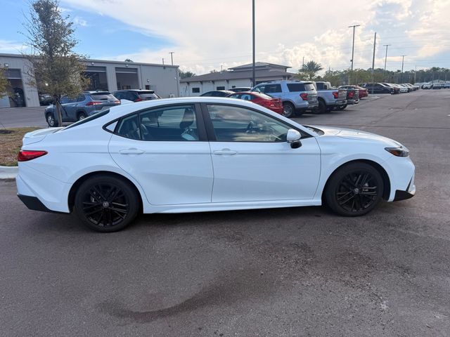 2025 Toyota Camry SE - 23085082 - 17