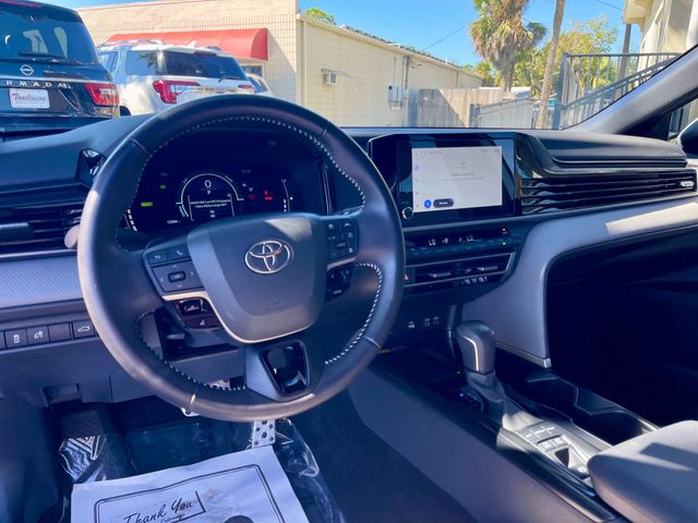 2025 Toyota Camry SE - 22922346 - 11
