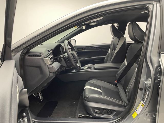 2025 Toyota Camry SE - 22931431 - 11