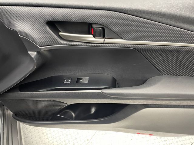 2025 Toyota Camry SE - 22931431 - 17