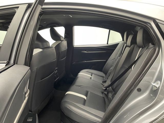 2025 Toyota Camry SE - 22931431 - 32
