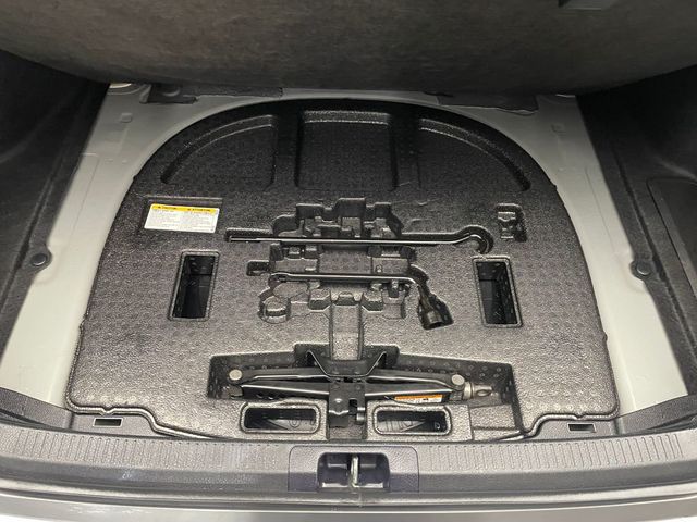 2025 Toyota Camry SE - 22931431 - 38