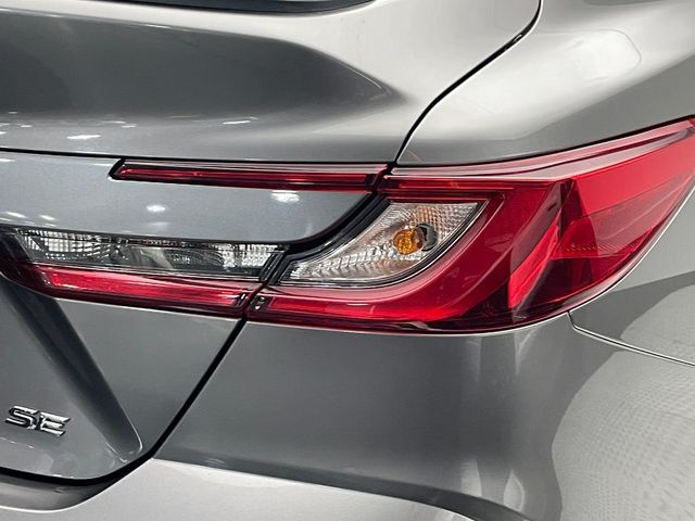 2025 Toyota Camry SE - 22931431 - 40