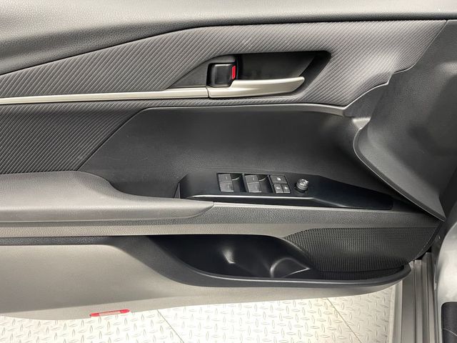 2025 Toyota Camry SE - 22931431 - 8