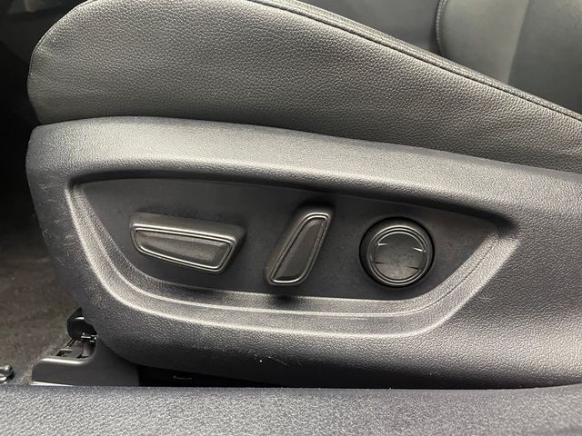 2025 Toyota Camry SE - 22932663 - 13