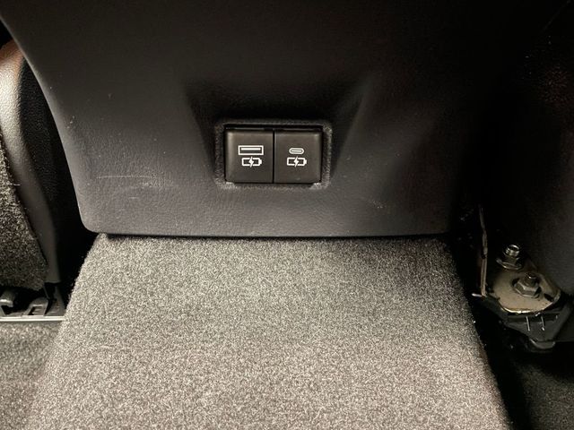 2025 Toyota Camry SE - 22932663 - 37