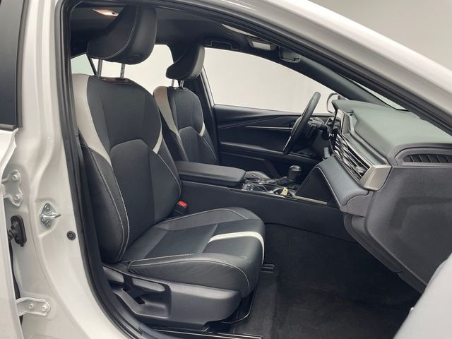 2025 Toyota Camry SE - 22932665 - 17