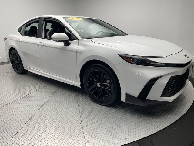 2025 Toyota Camry SE - 22932665 - 2