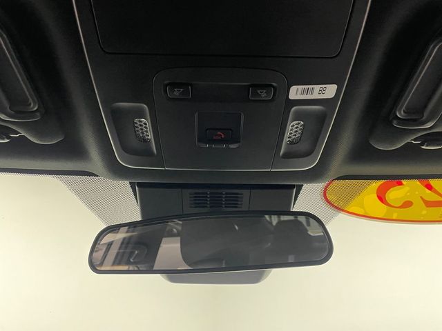 2025 Toyota Camry SE - 22932665 - 30