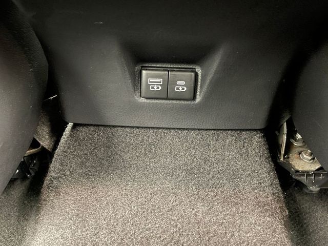 2025 Toyota Camry SE - 22932665 - 37