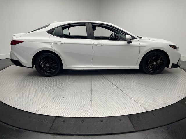 2025 Toyota Camry SE - 22932665 - 3