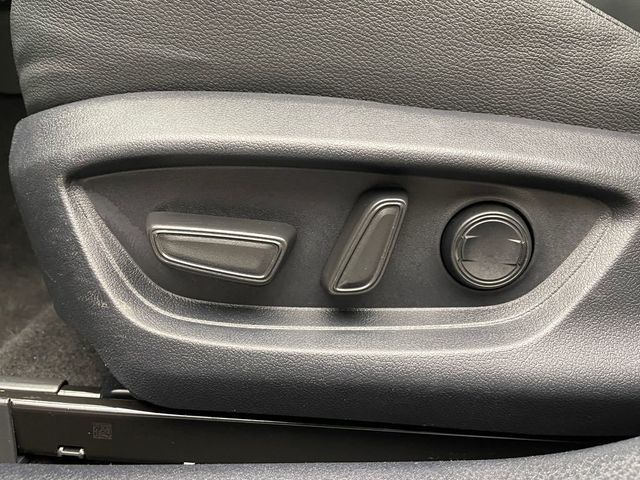 2025 Toyota Camry SE - 22932666 - 13