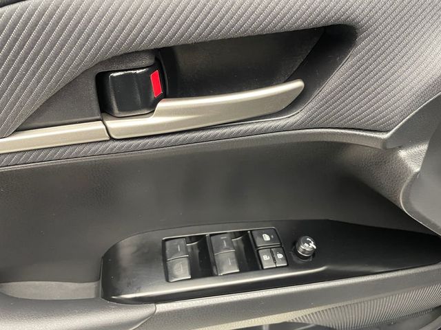 2025 Toyota Camry SE - 22986017 - 9