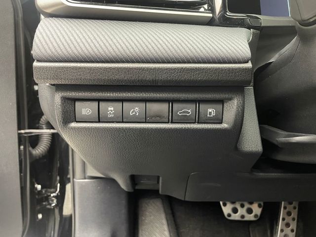 2025 Toyota Camry SE - 22986017 - 19