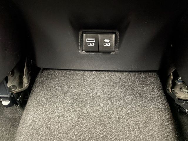 2025 Toyota Camry SE - 22986017 - 37