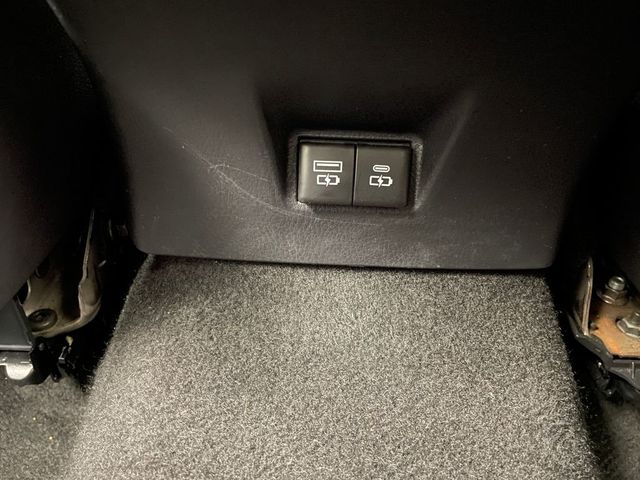 2025 Toyota Camry SE - 23013208 - 37