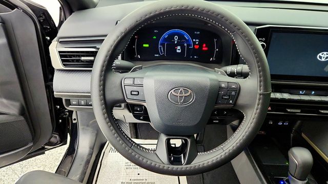 2025 Toyota Camry SE - 22960736 - 13